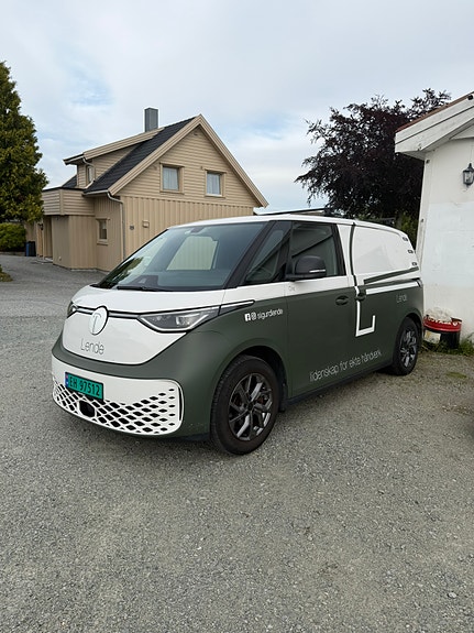 Volkswagen ID. Buzz 2 of 5