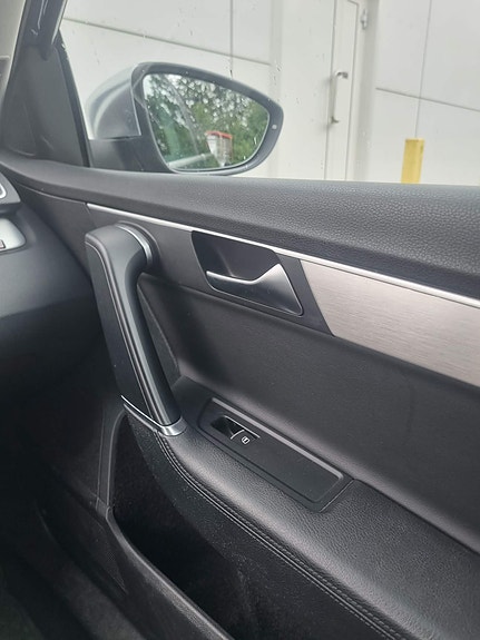 Volkswagen Passat Alltrack 28 of 30
