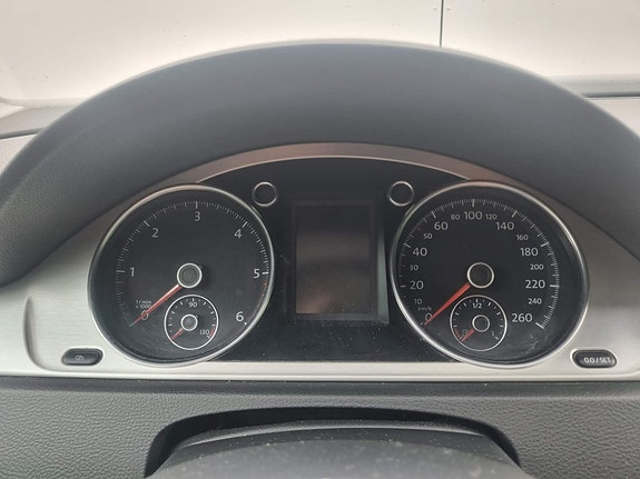 Volkswagen Passat Alltrack 24 of 30