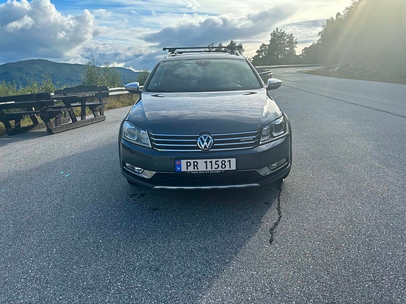 Volkswagen Passat Alltrack 7 of 30
