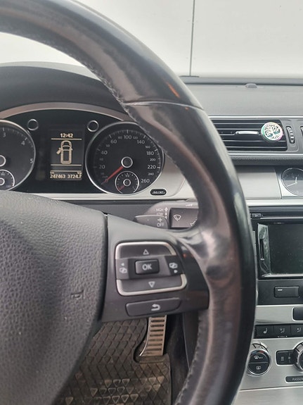 Volkswagen Passat Alltrack 19 of 30