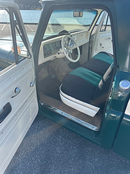 Chevrolet C10 6 of 15