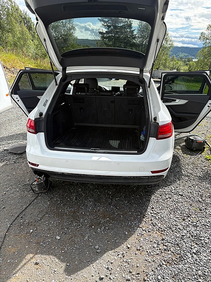 Audi A4 9 of 16