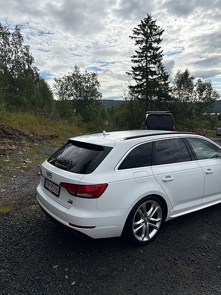 Audi A4 5 of 16