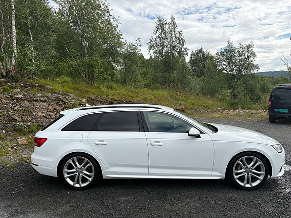 Audi A4 6 of 16