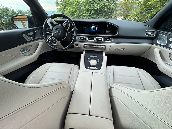 Mercedes-Benz GLE350 de 23 of 30