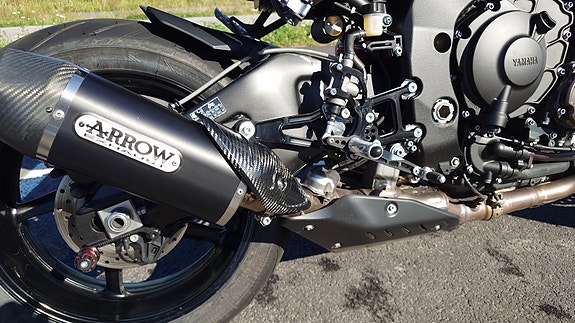 Yamaha MT-10 8 of 13
