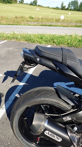 Yamaha MT-10 7 of 13
