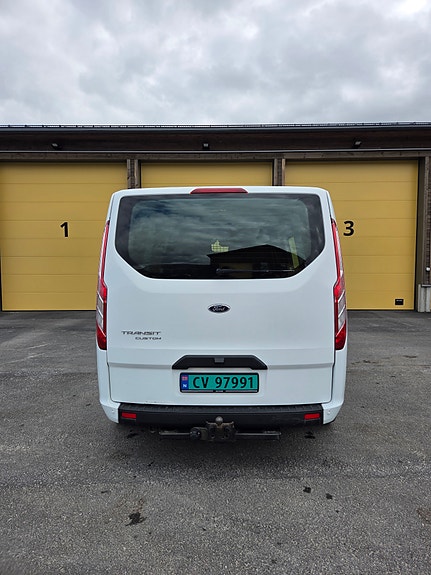 Ford Transit Custom 340L 4 of 5