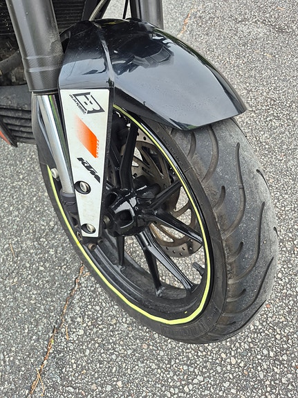 KTM 125 Duke 11 of 12