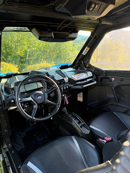 Can-Am Maverick Trail 800 T 4 of 5