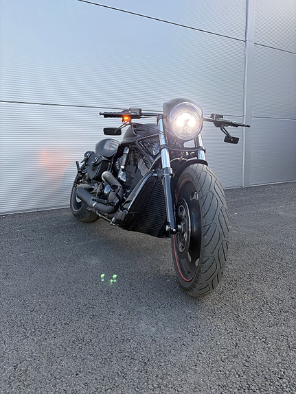 Harley-Davidson VRSCDX Night Rod Special 8 of 10