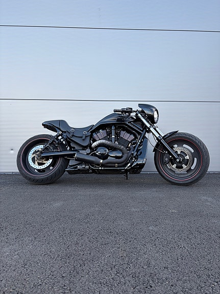 Harley-Davidson VRSCDX Night Rod Special 4 of 10