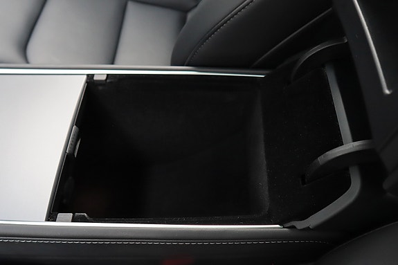 Tesla Model 3 21 of 28