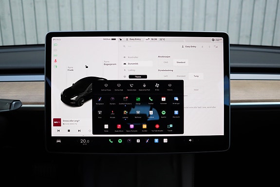 Tesla Model 3 25 of 28