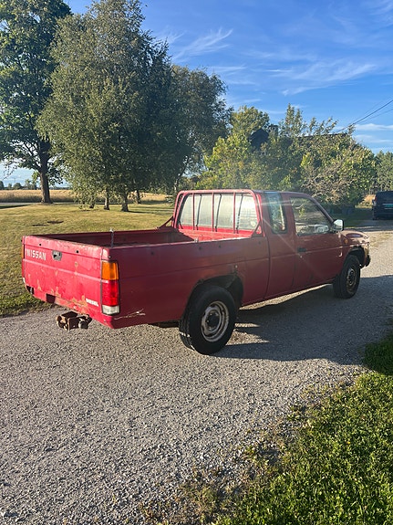 Nissan King Cab 5 of 5
