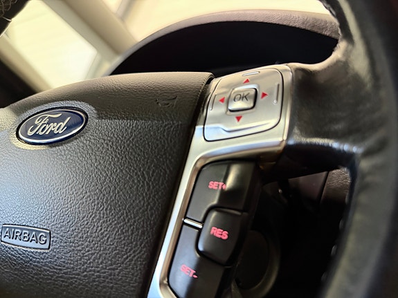 Ford S-MAX 23 of 30