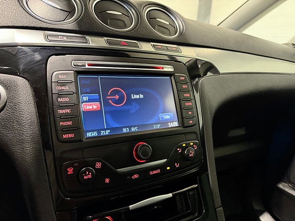 Ford S-MAX 26 of 30
