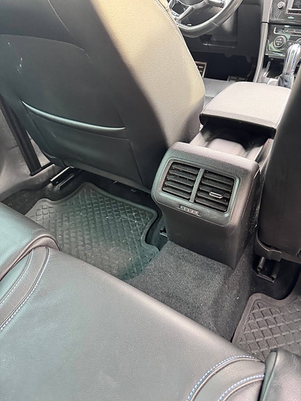 Volkswagen Golf VII 9 of 21