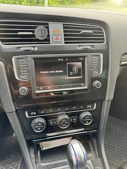 Volkswagen Golf VII 16 of 21