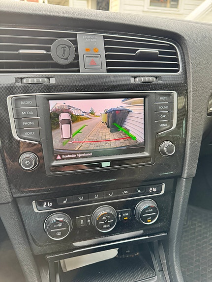 Volkswagen Golf VII 19 of 21