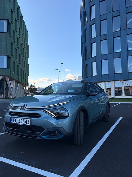 Citroen E-C4 3 of 5