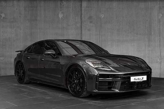 Porsche Panamera 9 of 30