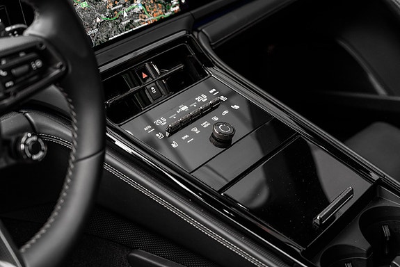 Porsche Panamera 22 of 30