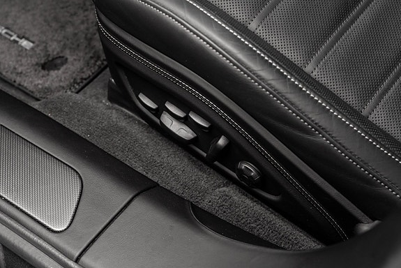 Porsche Panamera 24 of 30