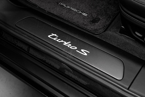 Porsche Panamera 25 of 30