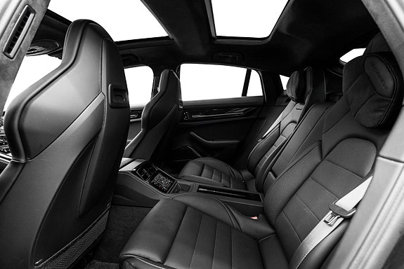 Porsche Panamera 29 of 30