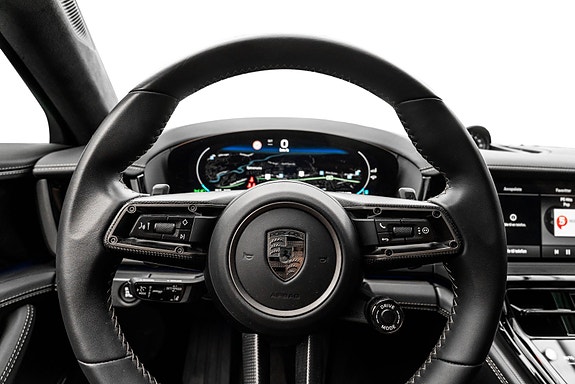 Porsche Panamera 11 of 30
