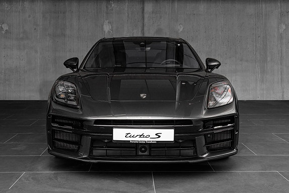Porsche Panamera 5 of 30