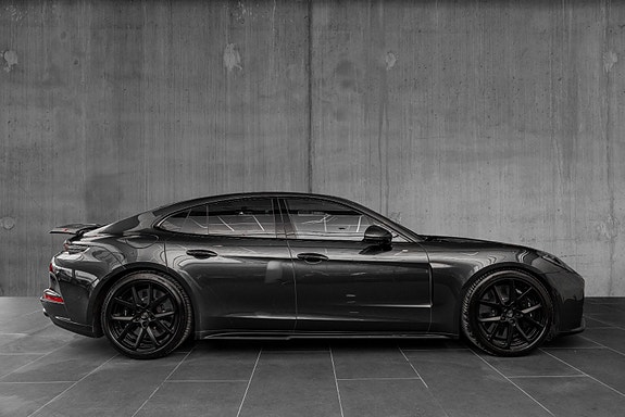 Porsche Panamera 8 of 30