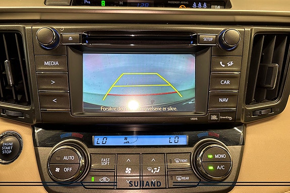 Toyota RAV4 15 of 24