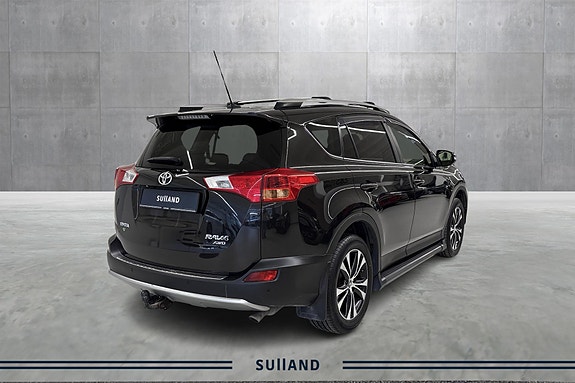 Toyota RAV4 5 of 24