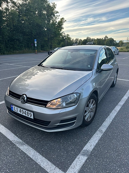 Volkswagen Golf VII 2 of 5