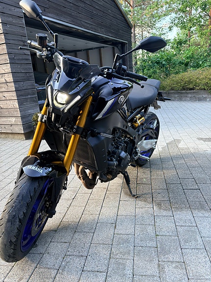 Yamaha MT-09 SP 4 of 8