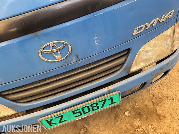 Toyota Dyna 13 of 30