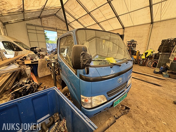 Toyota Dyna 10 of 30