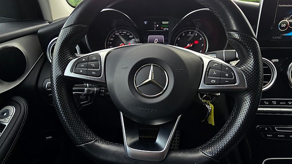 Mercedes-Benz GLC350 e 12 of 30