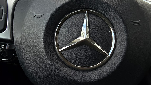 Mercedes-Benz GLC350 e 25 of 30