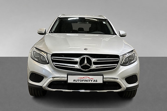 Mercedes-Benz GLC350 e 5 of 30