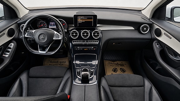 Mercedes-Benz GLC350 e 13 of 30