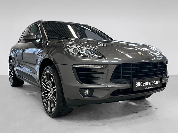 Porsche Macan 4 of 29