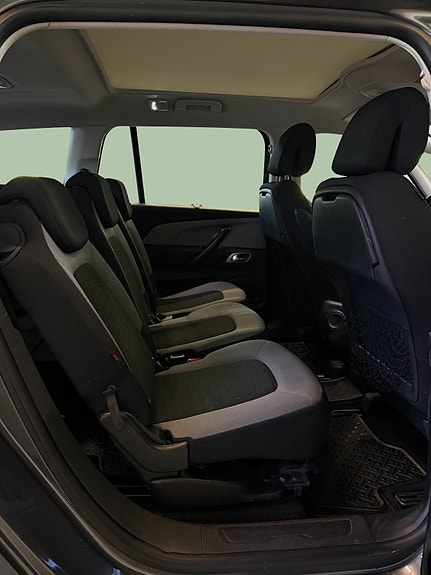 Citroen C4 Picasso 18 of 30