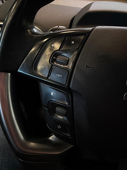 Citroen C4 Picasso 28 of 30