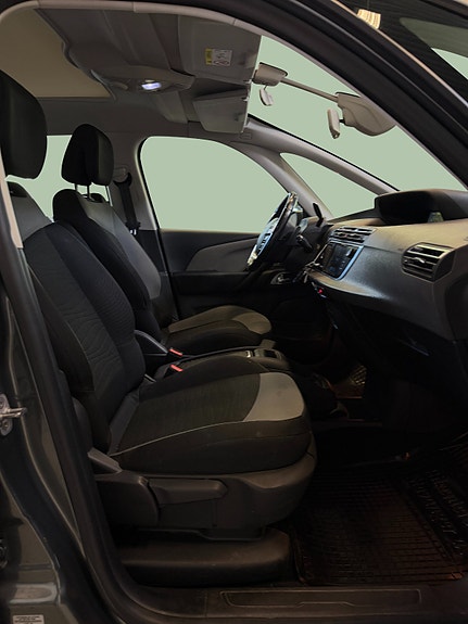 Citroen C4 Picasso 16 of 30