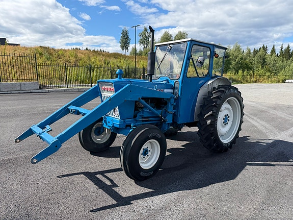 Ford 4000 2 of 5