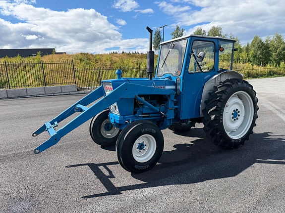 Ford 4000 3 of 5